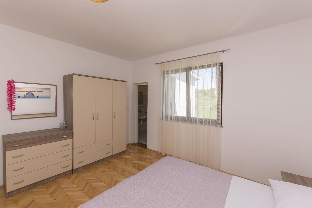 Apartments Sanja Povljana Eksteriør bilde