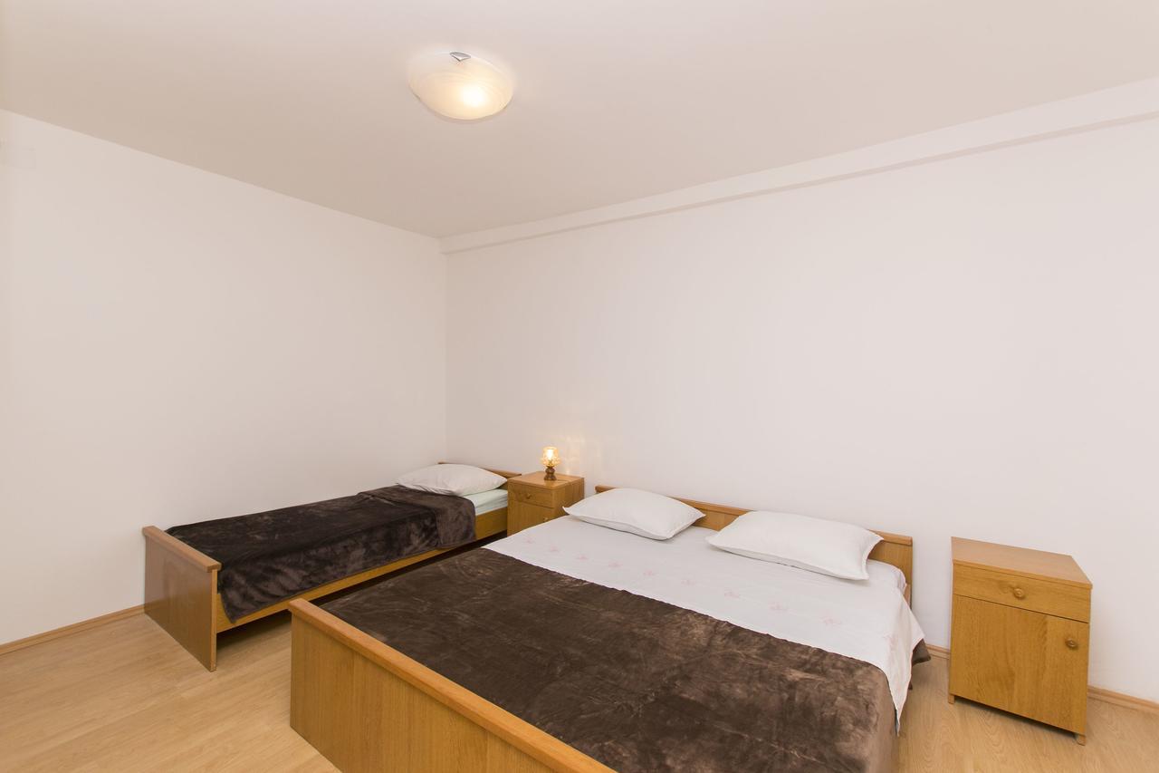 Apartments Sanja Povljana Eksteriør bilde